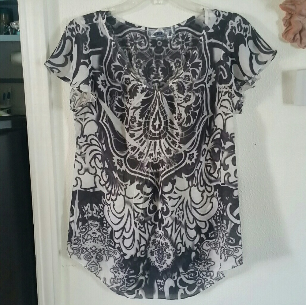 CATO BLACK/WHITE V-NECK LIGHTWEIGHT TOP, MEDIUM